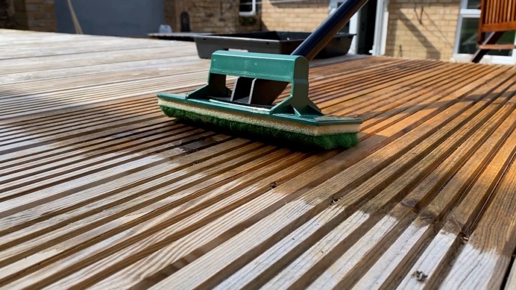 Oiling Decking